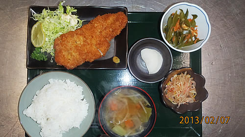 ロースとんかつと三陸産わかめの茎の醤油漬 ロースとんかつと三陸産わかめの茎の醤油漬